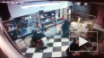 Видео: на "Звездной" клиент украл у парикмахера 2 ...