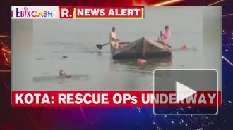 В Индии перевернулось пассажирское судно