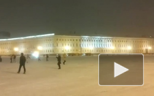 Появилось видео, как коммунальщики играючи прокатывают деньги граждан Появилось видео, как коммунальщики играючи прокатывают деньги граждан