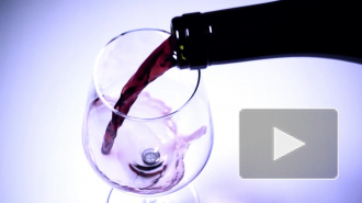 Американские физики объяснили форму "винных слез"