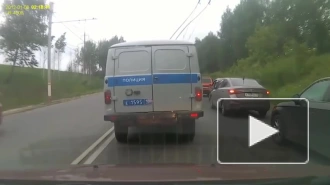 В Саранске задержанный на ходу вышел из автозака