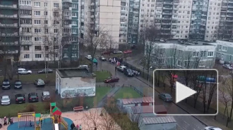 В Петербурге рабочая неделя началась с массовых эвакуаций роддомов, школ и судов