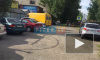 Видео: на одной из петербургских строек упал кран и перегородил всю улицу