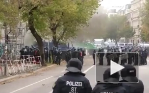 В Берлине в ходе операции по расселению сквота пострадали более 45 полицейских
