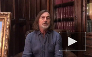 Никас Сафронов оценил новое граффити Шварценеггера в Александровском саду