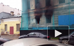 На Черняховского загорелся первый этаж расселенного дома