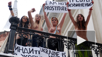 Активистки FEMEN, рассердившись на индийский МИД, вновь оголились