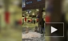 В Москве на парковке ТЦ "Авиапарк" сняли на видео драку мигрантов