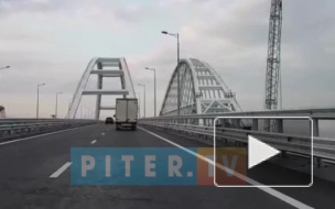 По Крымскому мосту поехали первые машины