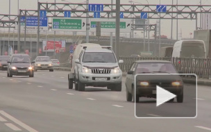 На Митрофаньевском шоссе столкнулись машины, возникла пробка, водители объезжали участок по тротуару