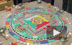 Петербуржцам показали громадную мандалу