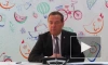 Медведев предложил подумать о введении бесплатного проезда для школьников