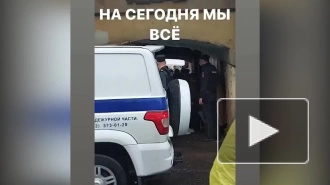 Полиция разгоняет Ленинградский гараж-сейл