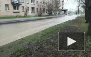 В Пушкине прорвало трубу с холодной водой