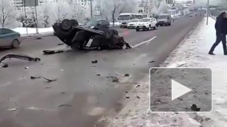 В Ростове-на-Дону пьяный водитель сбил женщину с ребенком в коляске (видео)