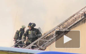 В Петроградском районе горит квартира на улице Красного Курсанта