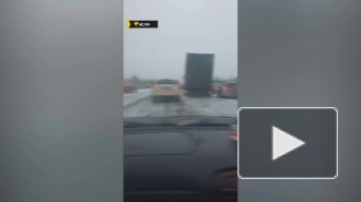 В Новосибирской области микроавтобус столкнулся с грузовиком