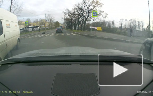 Водитель сбил девушку на переходе Ждановской набережной и сразу увез (Видео)