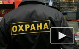 Охранники "Пятерочки" жестоко избили и ограбили покупателей, обвинив их в серии краж