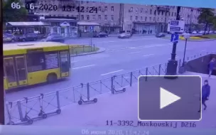 Момент ДТП на Московском проспекте попал на видео