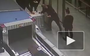 Полицейские учуяли у пассажира Пулково запах алкоголя. Рейс пришлось пропустить