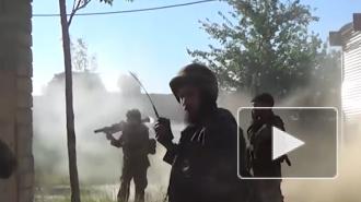 Российские и сирийские военные уничтожили укрытия боевиков в Хаме