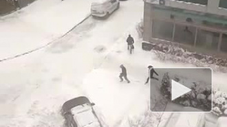 Появилось видео, как преступники убегали с места покушения на бизнесмена в Москве 