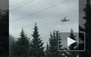 Пожар на Кировском заводе тушит вертолет МЧС: видео