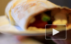 Депутат из Петербурга хочет отправить в Москву все ларьки с шаурмой вместо шавермы