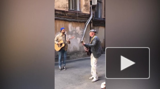 Видео: у Таврического сада Ургант и Розенбаум спели "На улице Марата"