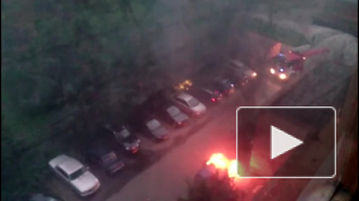 Парень, который сжег "Ягуар" у автоледи на Мебельной, попал на видео