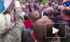 Видео: Украинцы освистали президента Порошенко на митинге памяти жертв репрессий 