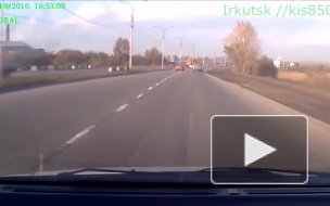 Насмерть сбил дорожного работника в Иркутске.