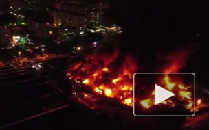 Пожар на рынке Ростова-на-Дону на площади 6000 кв.м тушили всю ночь