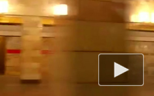 Петербуржцы уже час не могут попасть на "Гражданский проспект" из-за подозрительного предмета