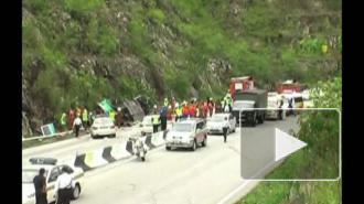 В Малайзии разбился автобус с туристами. Десятки жертв