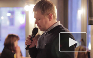 Лучшие стихописцы сразились в битве в поэтическом слэме и едва не "полегли" в борьбе за славу