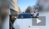 В Петербурге водитель Mercedes, ехавший по тротуару у поликлиники, назвал пешеходов нищебродами