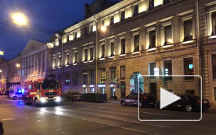 Видео: на Садовой под крики болельщиков сгорел автомобиль