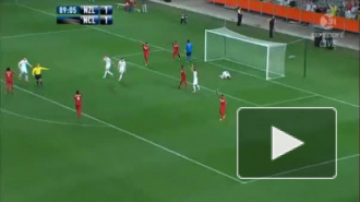 Форварду в кровь разбили лицо, но судья "не увидел" нарушения