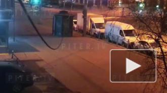 На видео попало лобовое ДТП на улице Ярослава Гашека