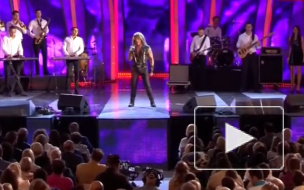 Новая волна 2014: Алишер Каримов покорил публику, лидируют участники 4 стран, программа будет насыщенной