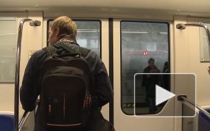 На станции метро "Политехническая" утром останавливались эскалаторы из-за отсутствия напряжения