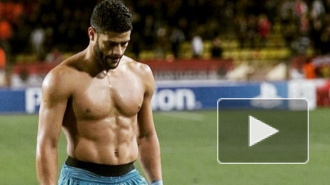 Игроки "Зенита" устроили стриптиз на поле в Грозном