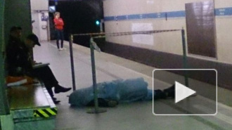 В Петербурге мужчина умер на станции метро "Политехническая". Родные опознают труп в морге