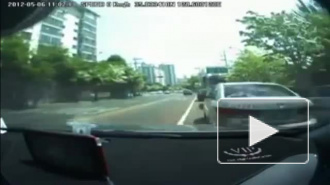 В Корее взбесившийся Hyundai сам разогнался, ранив 17 человек
