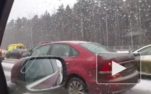 В Подмосковье столкнулись три десятка автомобилей   