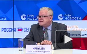 Врач назвал сроки снятия ограничений по COVID-19 в России