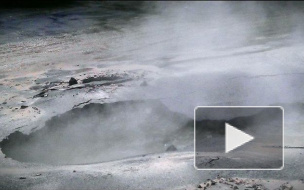 На улице Маршала Казакова прорвало трубу с кипятком