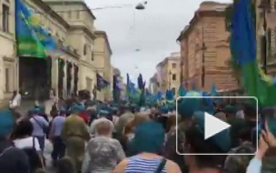 Десантники Петербурга без ЧП отпраздновали День ВДВ